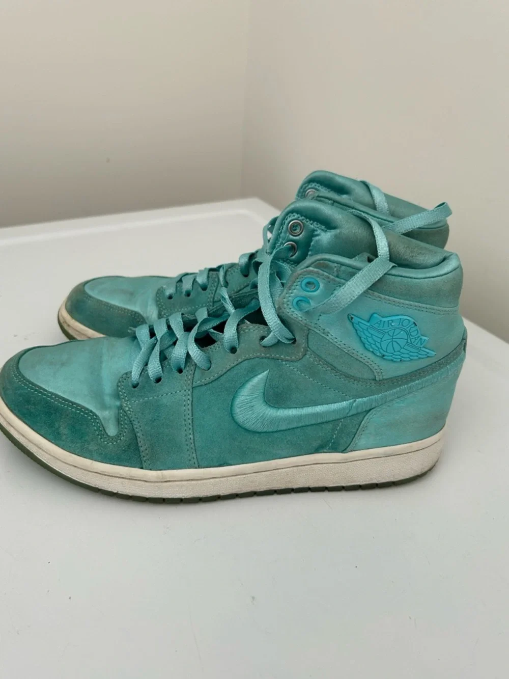 Nike Air Jordan Women’s 1 Retro High Soh  Light Aqua Size 8.5